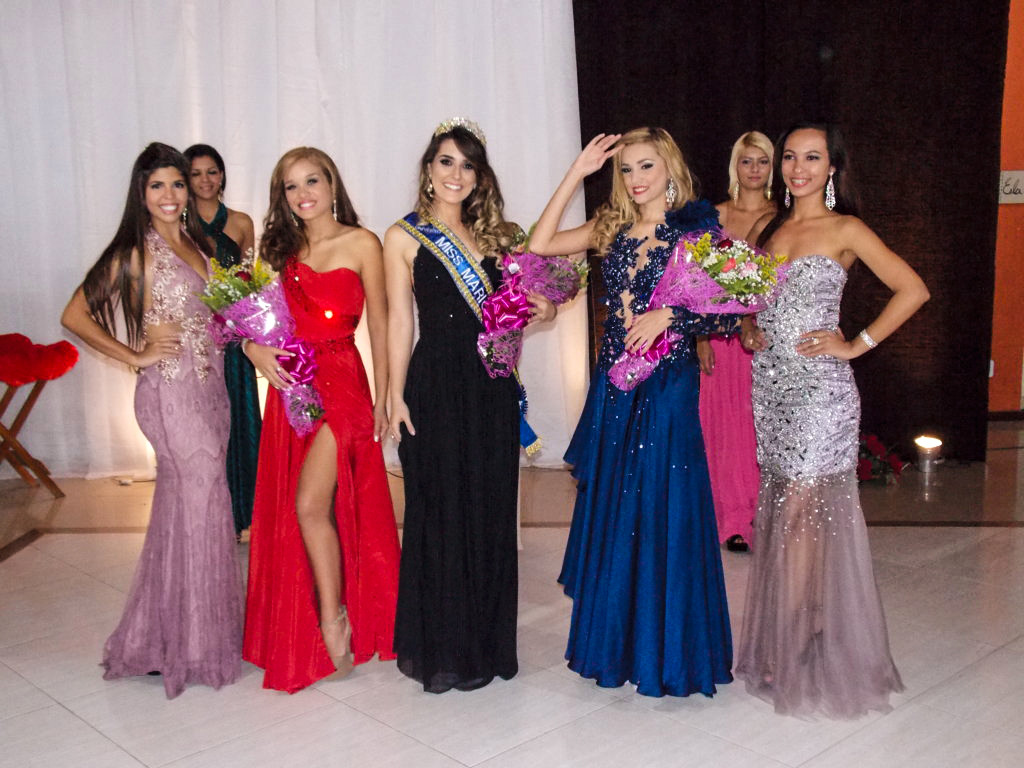 Cinco primeiras colocadas no concurso Miss Maricá Universo 2015.
