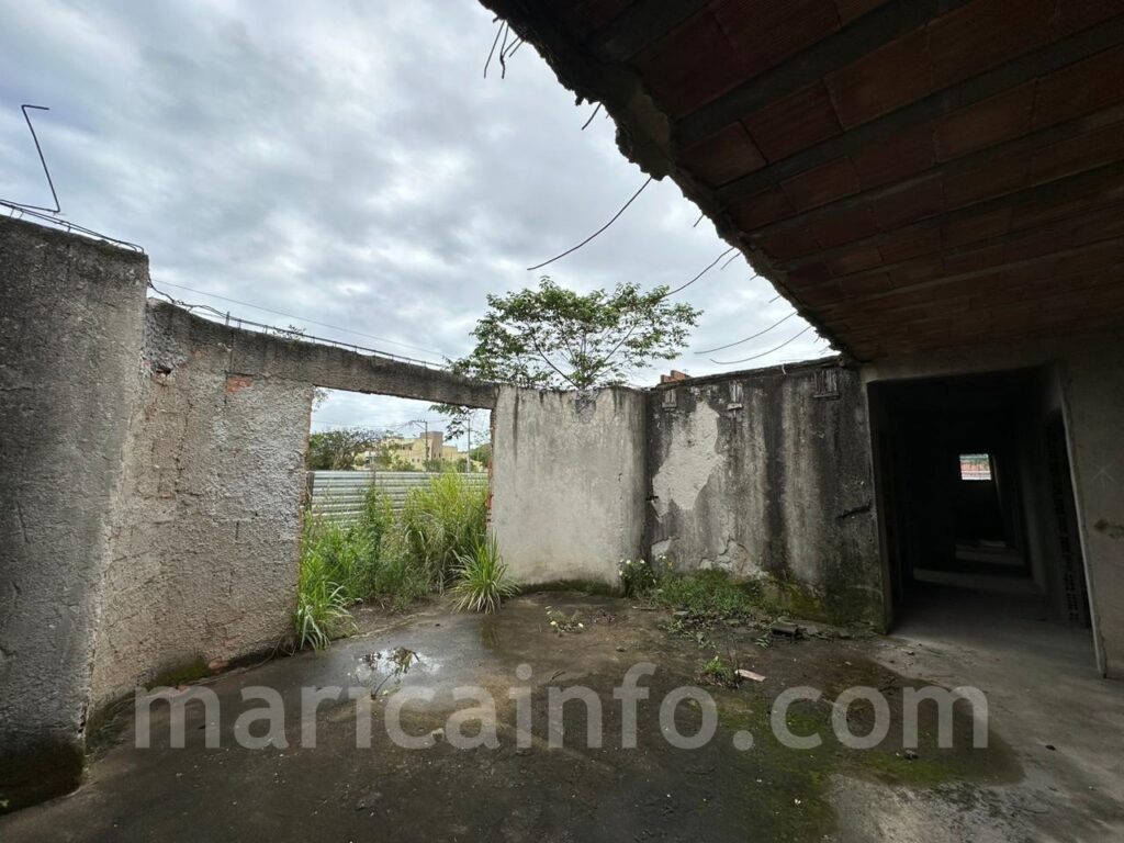 Itaipuaçu obra parada há anos moradores cobram conclusão do posto