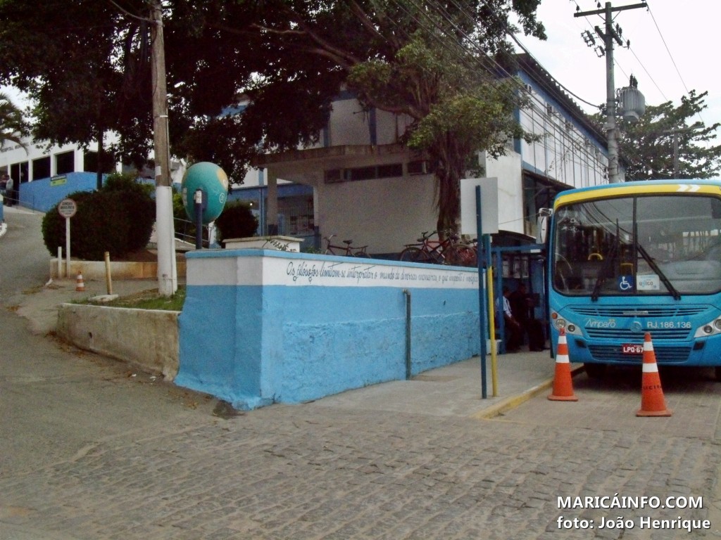Prefeitura alterou o trânsito no Centro da cidade. (Foto: João Henrique | Maricá Info)