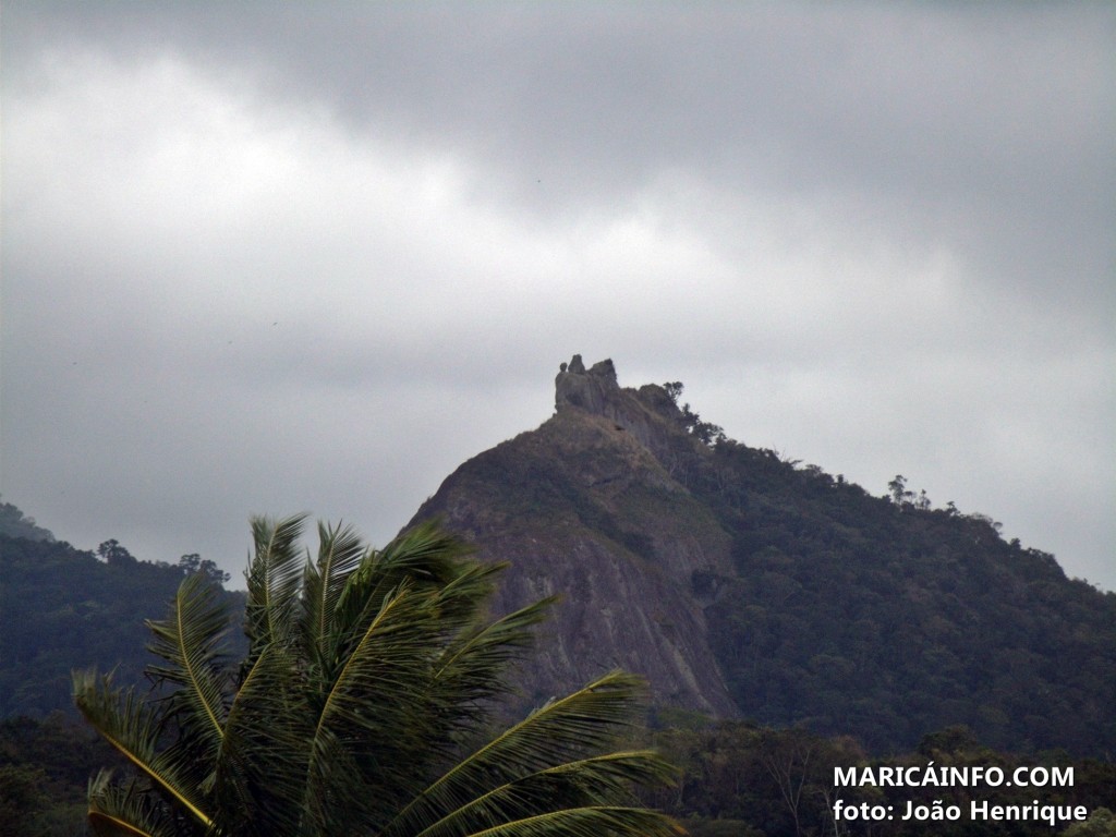 Céu amanheceu nublado nesta quarta-feira (14) em Maricá (RJ). (Foto: João Henrique | Maricá Info)