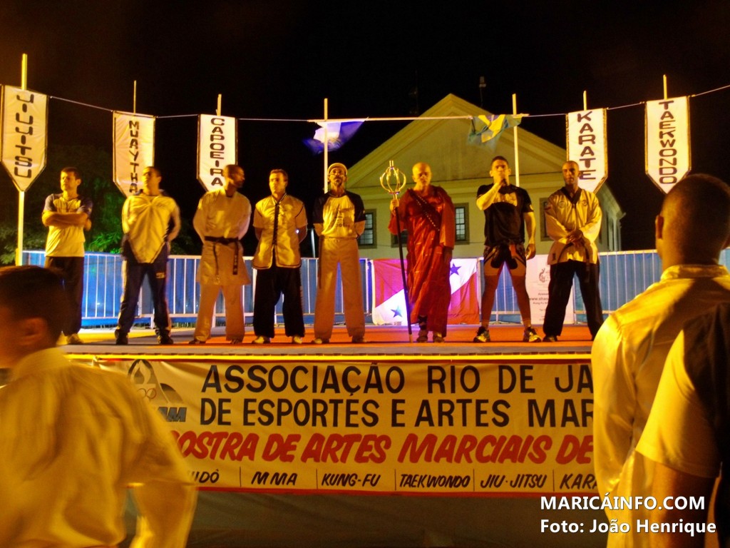 Cada grupo foi representado por uma pessoa, que normalmente era um mestre ou sensei. (Foto: João Henrique | MaricáInfo.com)