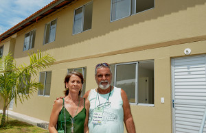 Sandra e Carlos comemoraram a conquista da casa própria. (fotos: Fernando Silva)