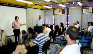 Adelio Soares, da Associação Comercial de Maricá, participou da reunião. (fotos: Fernando Silva / PMM)