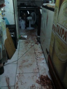 Comerciante foi morta no próprio bar. (foto: Sandro Debétio / Maricá Info)