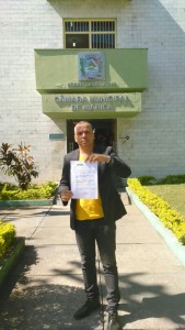 Robson Giorno, pré-candidato a prefeito pelo PSL, protocolou a indicação de projeto de lei na Câmara.