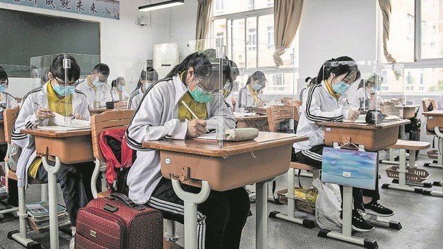 1 estudantes em seus domos na china