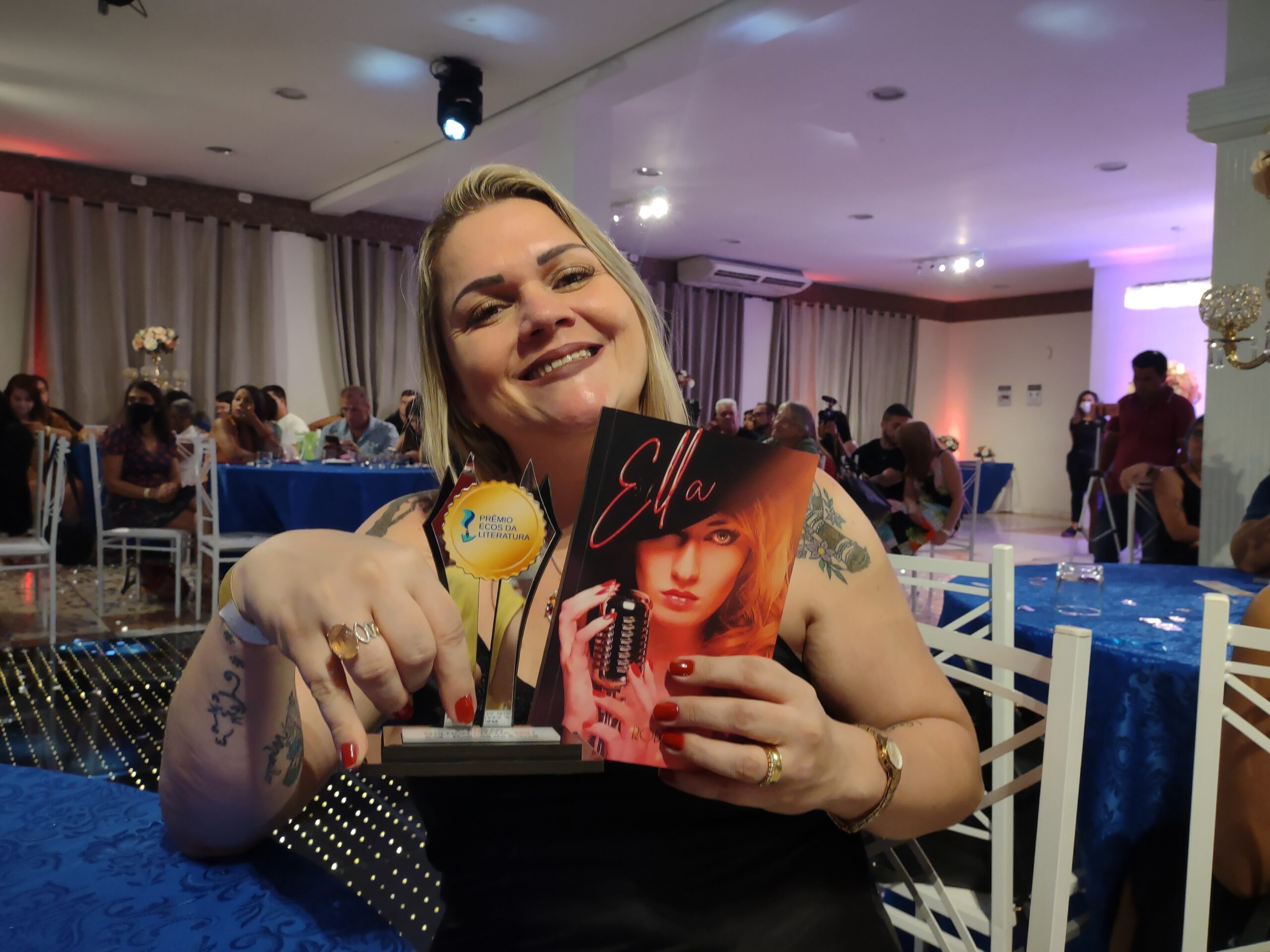 Escritora de Maricá ganha Prêmio Literário em São Paulo 1 roberta ella premio sp scaled