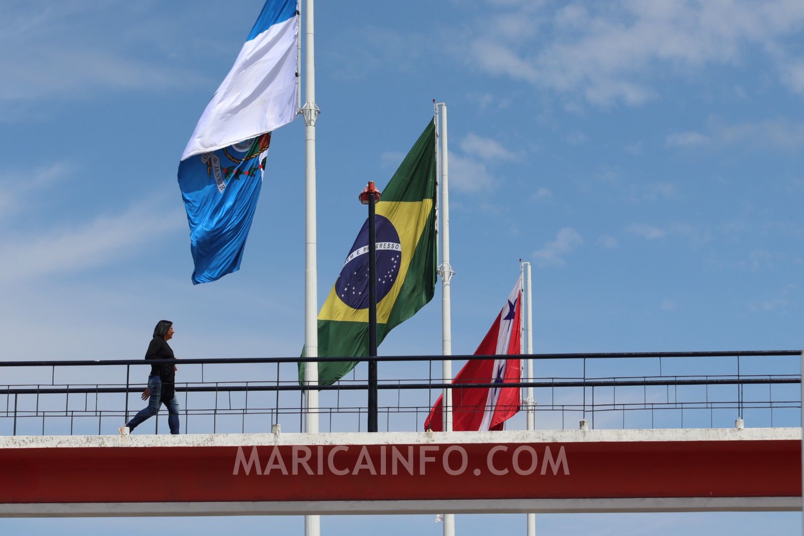 marica tempo ceu bandeiras