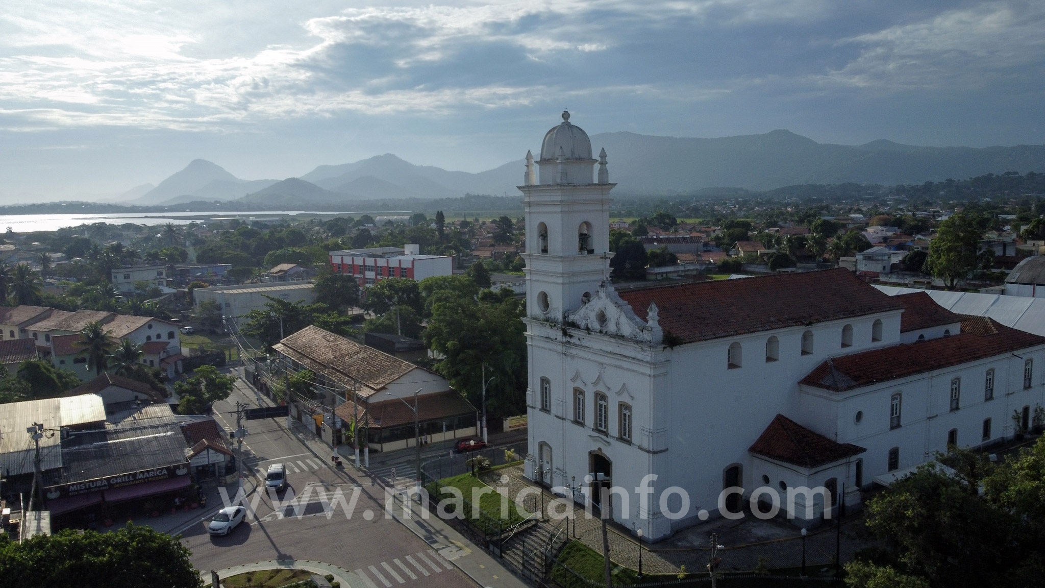 Igreja Matriz Nossa Senhora do Amparo Centro