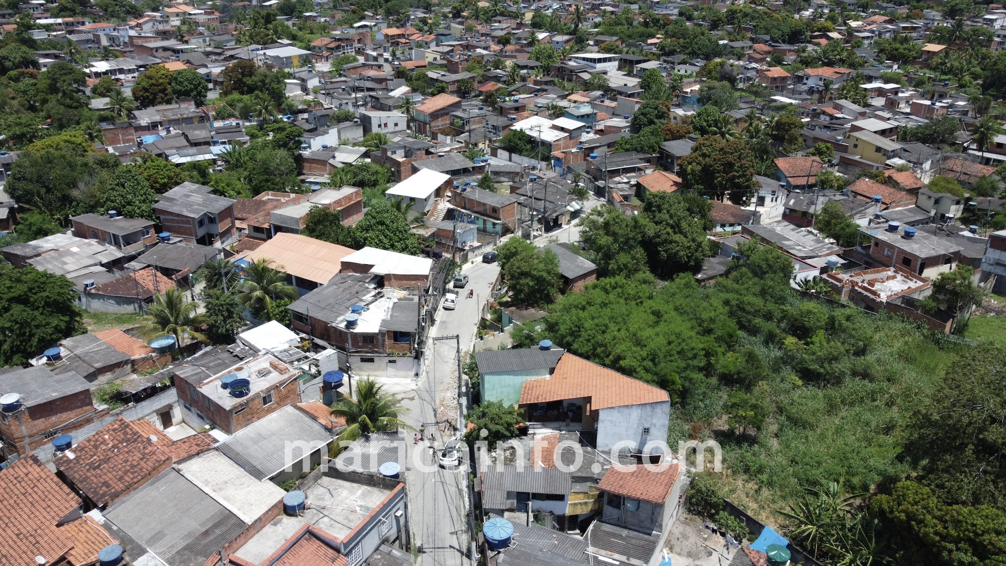 Maricá: Policiais são recebidos a tiros em comunidade 1 Comunidade Fernando Mendes Risca Faca Inoa Marica RJ 7