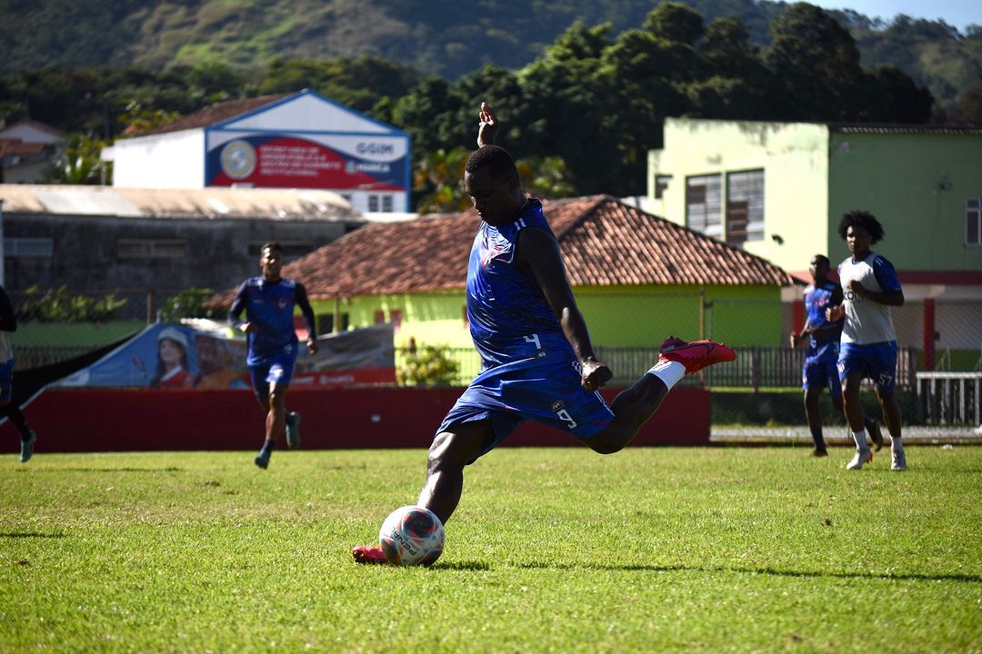 Marica FC treino