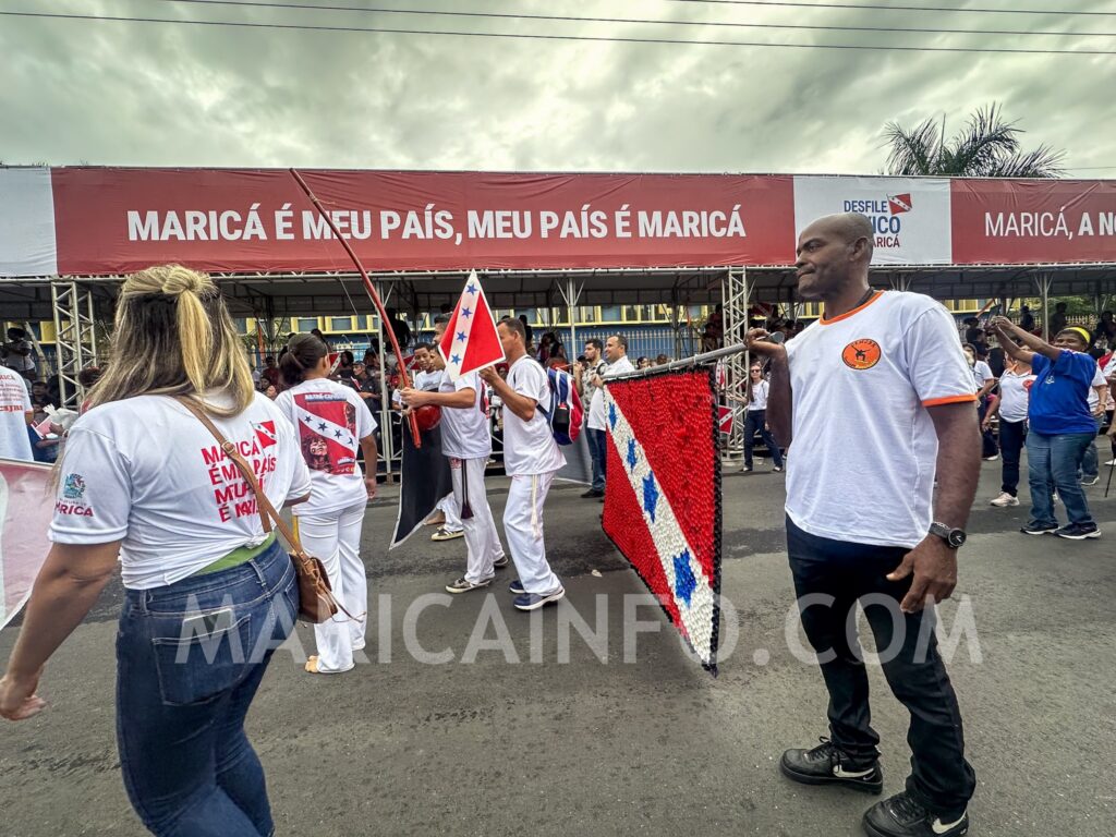 Desfile Civico Marica 210 anos