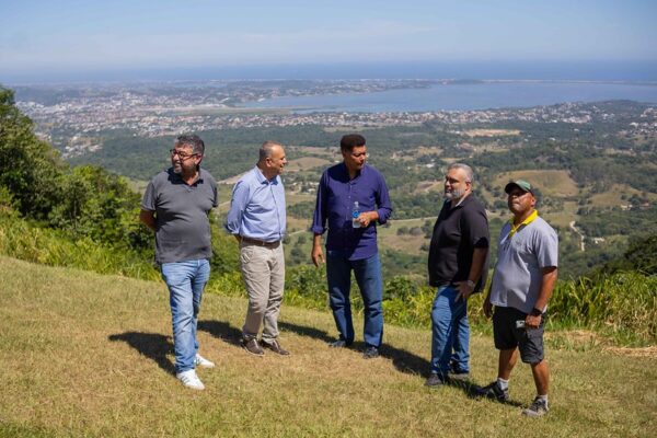 parapente morro camburi