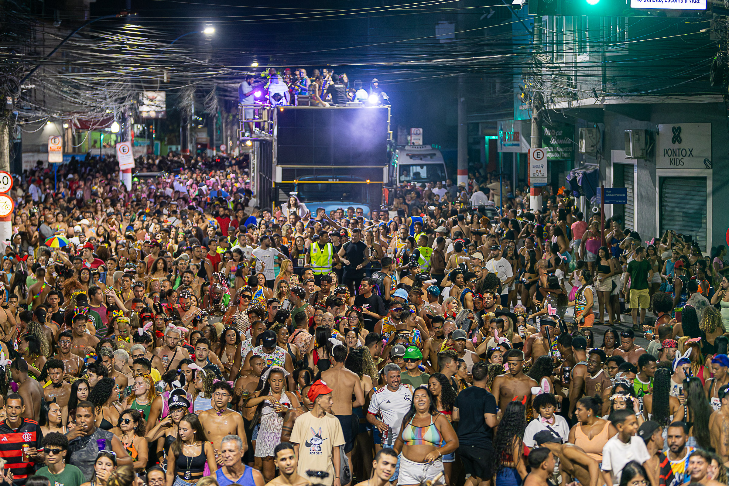 bloco do beijo marica 2025