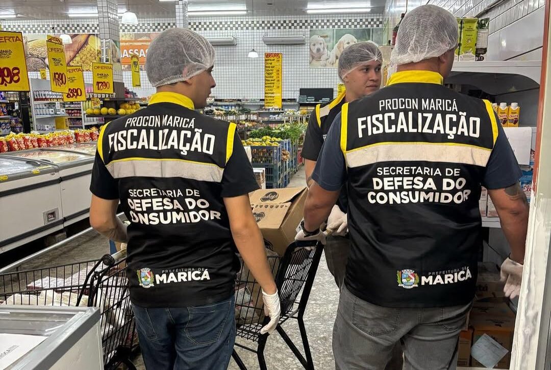 Fiscalização em supermercado de São José do Imbassaí, em Maricá, encontra mais de 57 kg de alimentos vencidos 1 alimentos e1747849544868