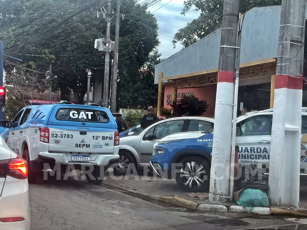 Três suspeitos de tráfico de drogas são presos em comunidade de Maricá 1 GAT