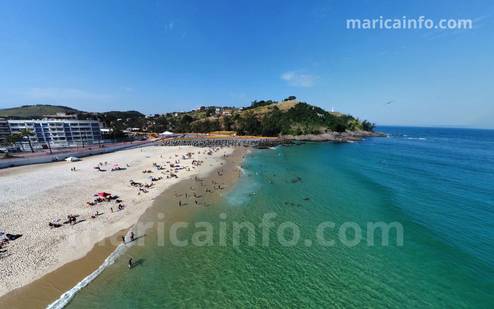 Maricá: Dia de sol e calor leva banhistas às praias nesta terça-feira (22) 1 Praia de Ponta Negra