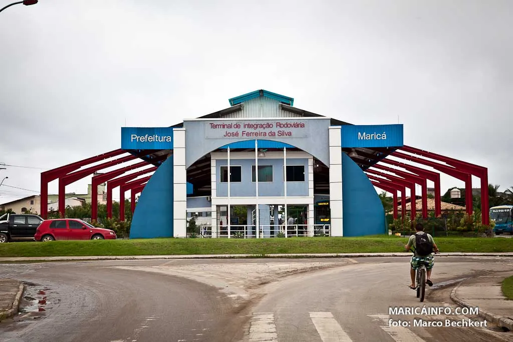 Terminal de Itaipuaçu volta a causar transtornos a motoristas e passageiros. (Foto: Marco Bechkert | Maricá Info)