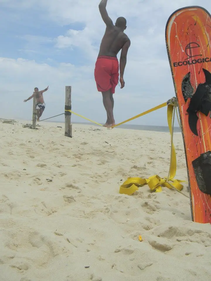 Encontro de Slackline será realizado na Barra de Maricá. (Foto: Divulgação)