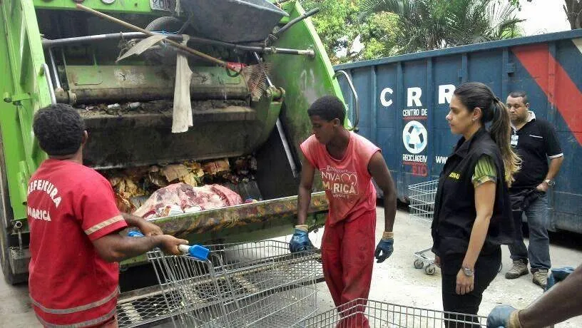Mais de 27 toneladas de alimento foram apreendidos só na rede Estrela do Sul. (Foto: Divulgação | Procon-RJ)