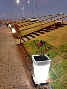 Local ganhou arborização e iluminação especial. (foto: Divulgação)