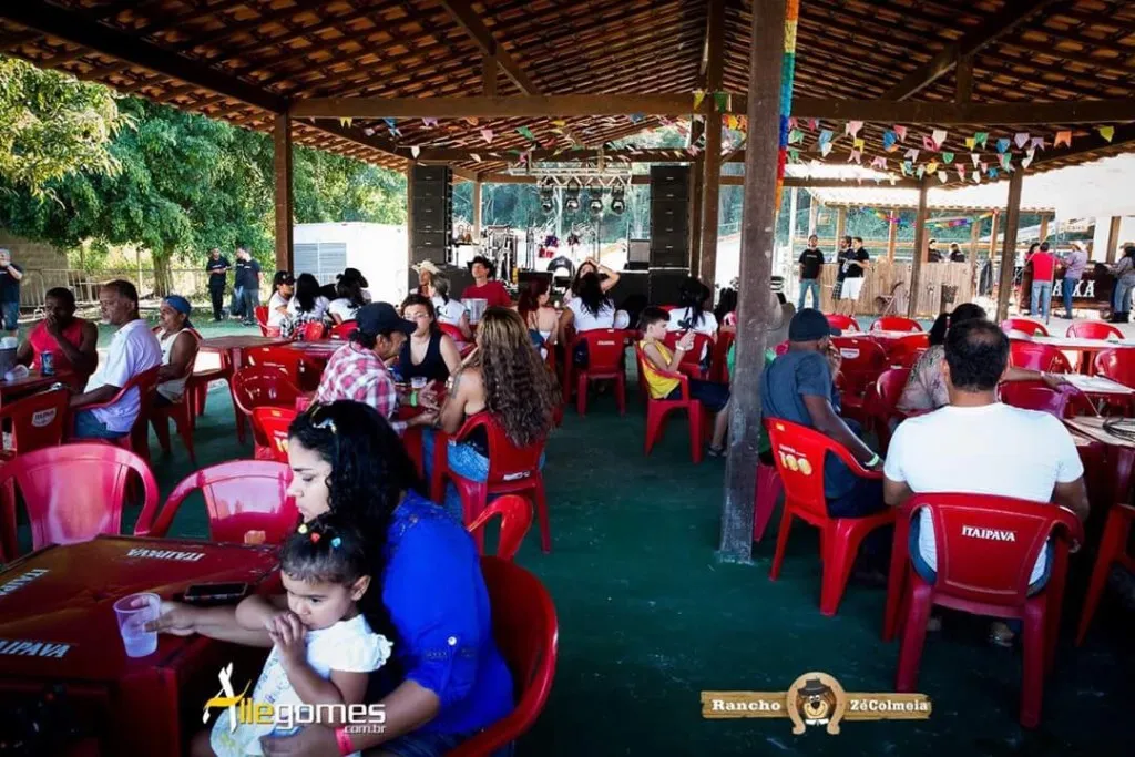 Rancho Z&eacute; Colm&eacute;ia apresenta o melhor do sertanejo e forr&oacute;.