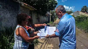 Giorno recebeu o abaixo-assinado e entrará com representação no Ministério Público.