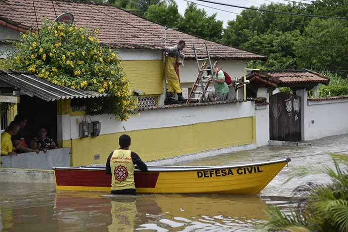 defesa civil barco maricá