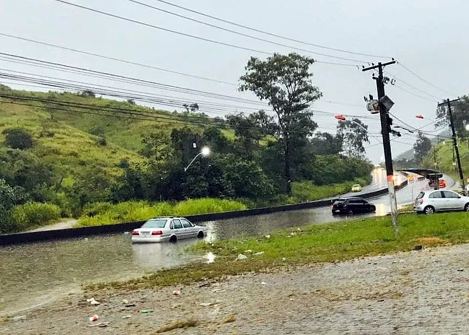 tirante agua