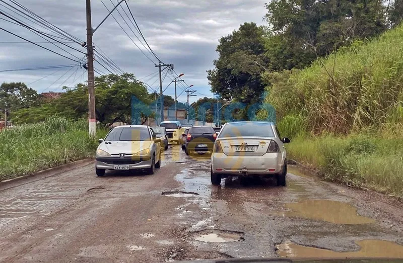 estrada de itaipuacu intransitavel 1