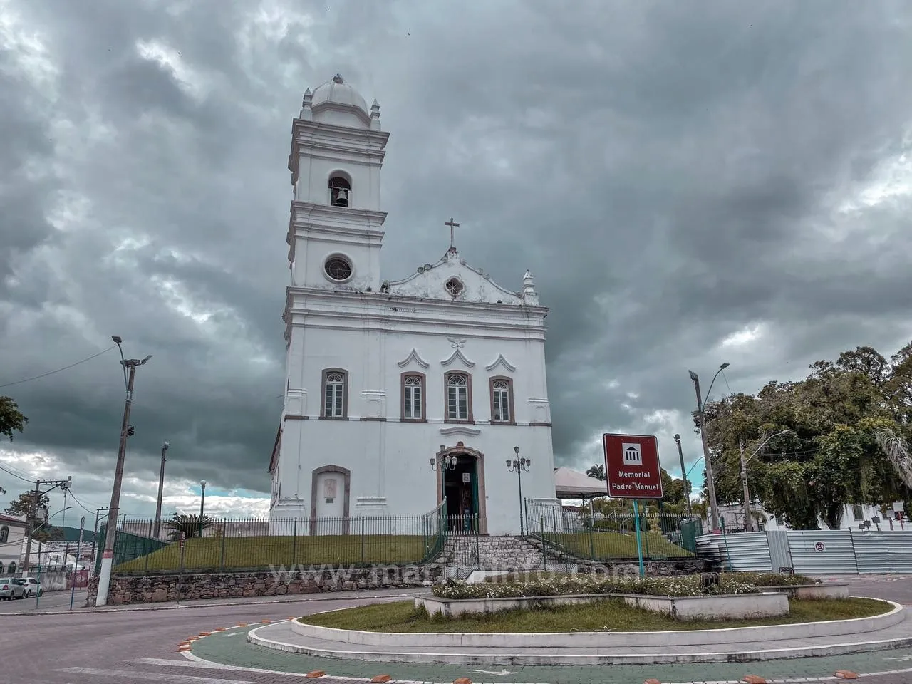 igreja matriz nossa senhora do amparo centro marica rj