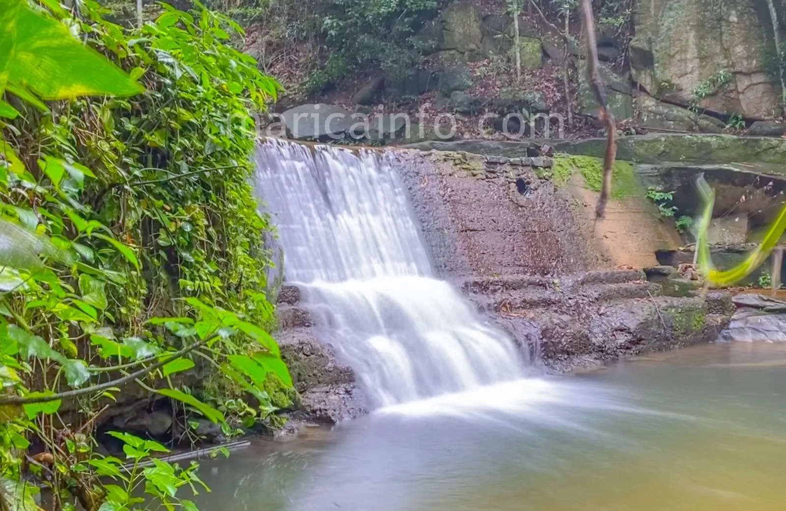 cachoeira do espraiado marica rj foto joao henrique