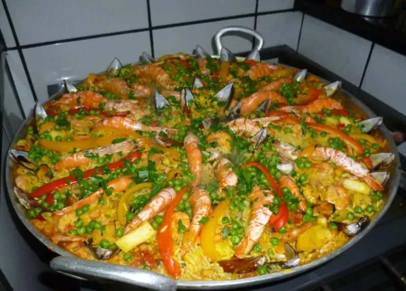 paella comida