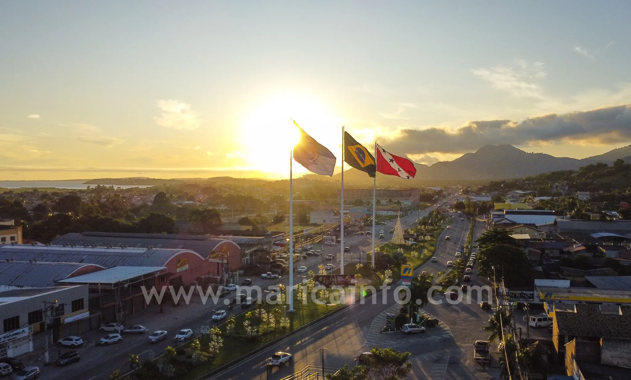 Marica Bandeiras Drone Por do Sol 4 maricainfo