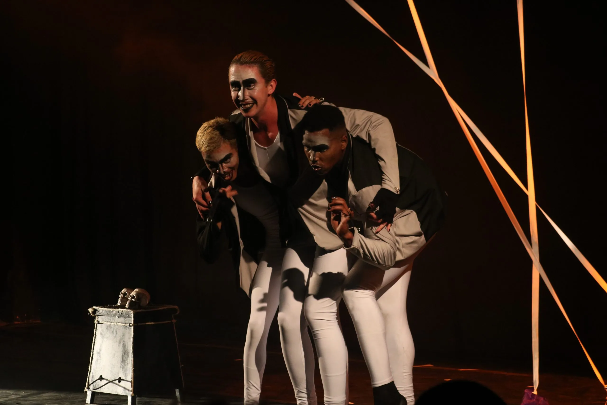 peca teatral anfitrios
