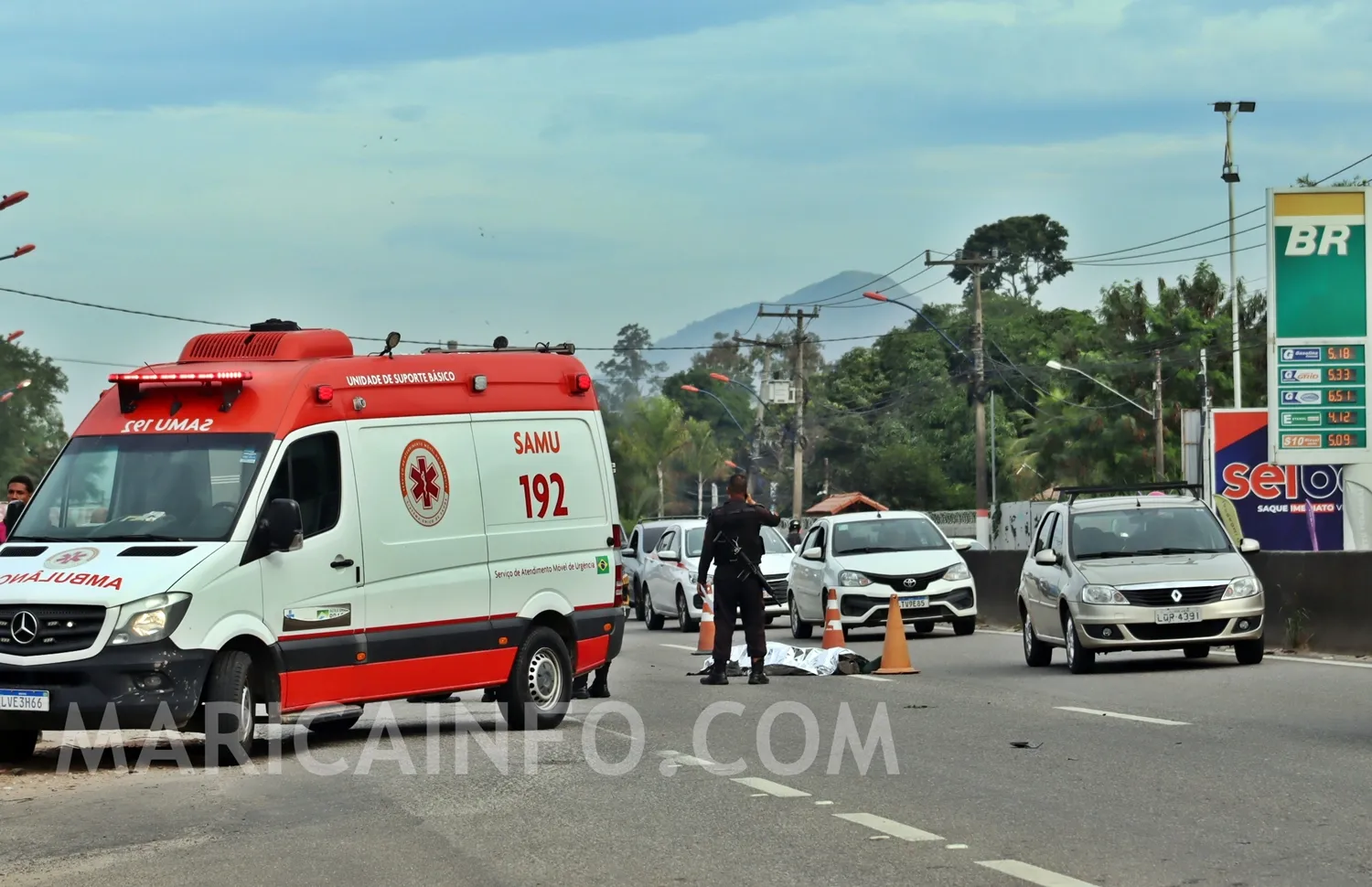 Acidente RJ 106 atropelamento