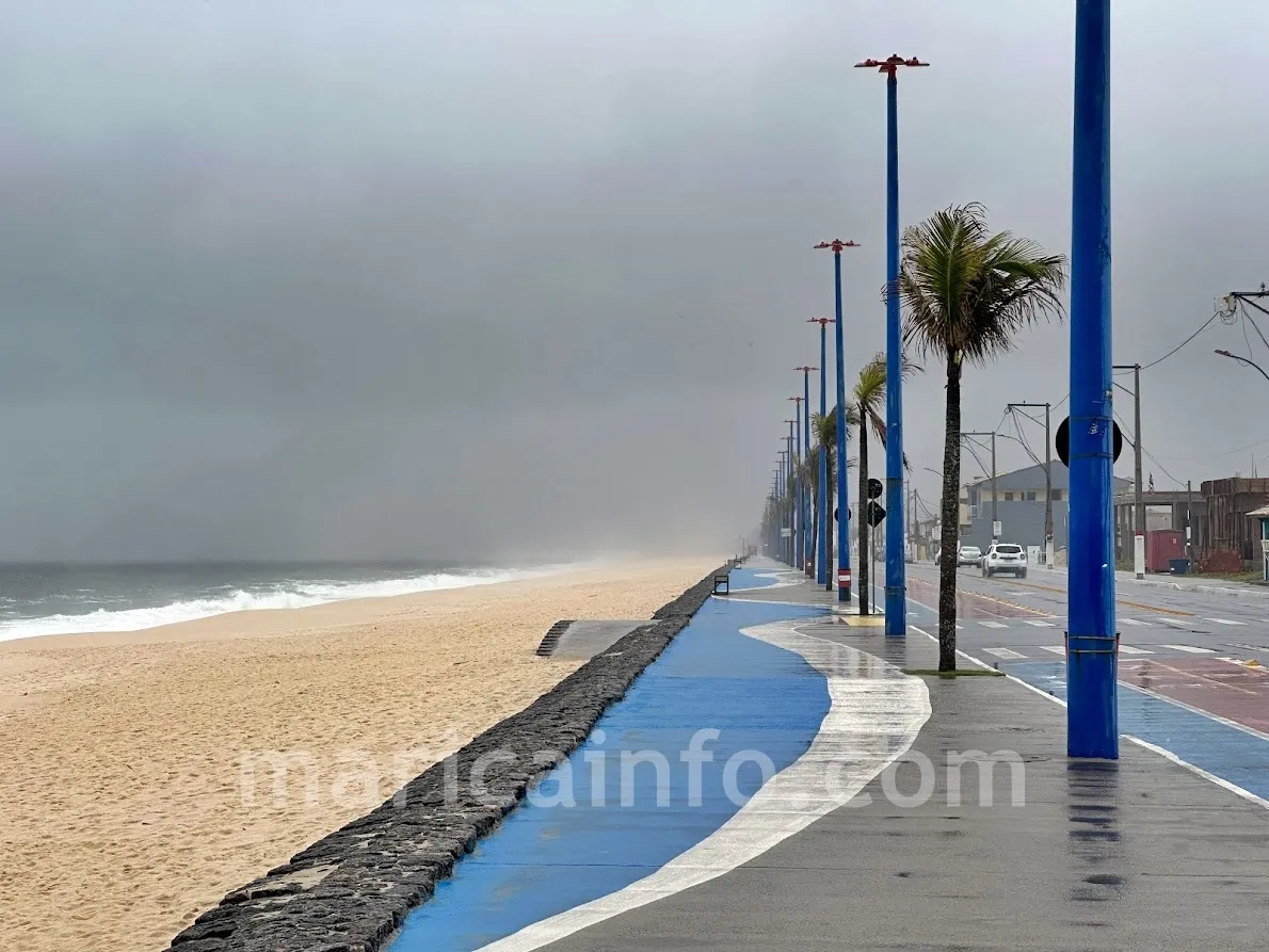 Tempo Chuvoso Chuva Orla de Itaipuacu Agosto 2023