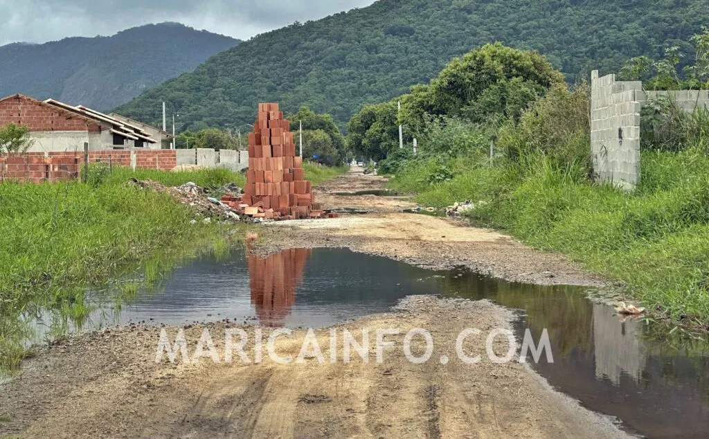 Rua Intransitavel no Jardim Atlantico Central Itaipuacu 2 Outubro de 2023