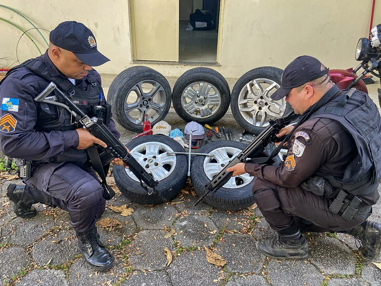 policia prende quadrilha roubo rodas