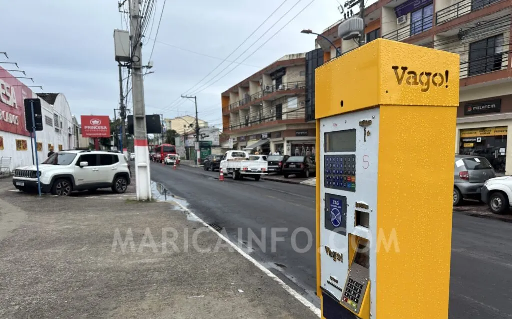 toten estacionamento vago parquimetro marica