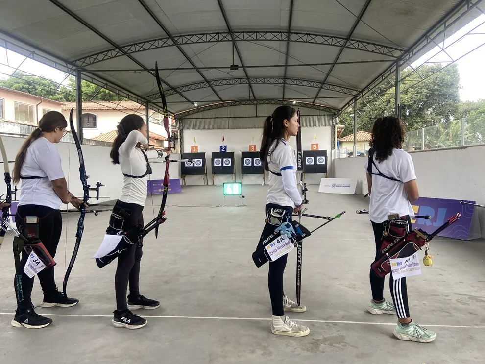 tiro arco escolares min